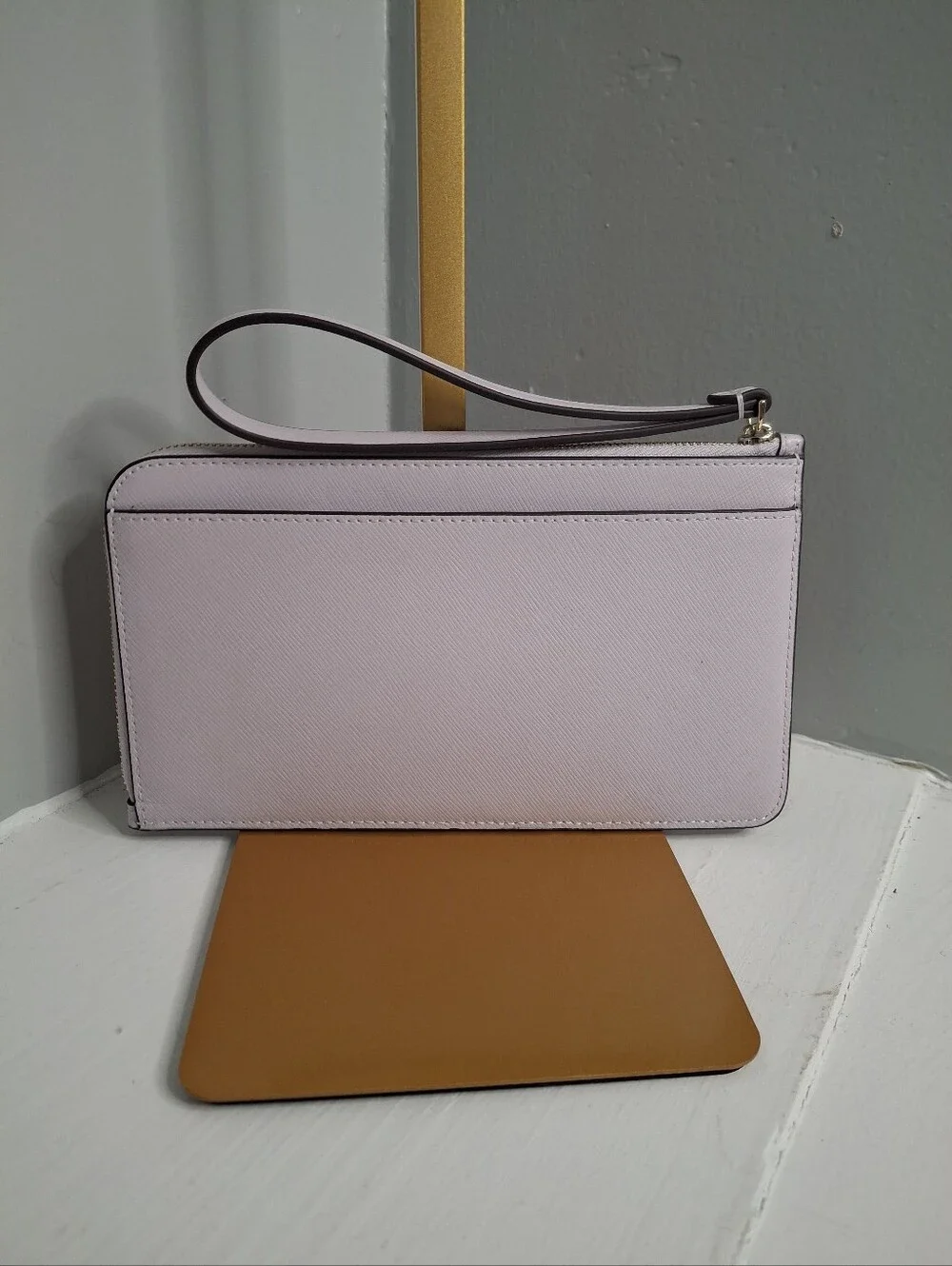 Kate Spade Lucy Medium L-Zip Wristlet Pastel Lavender Saffiano Leather NWOT